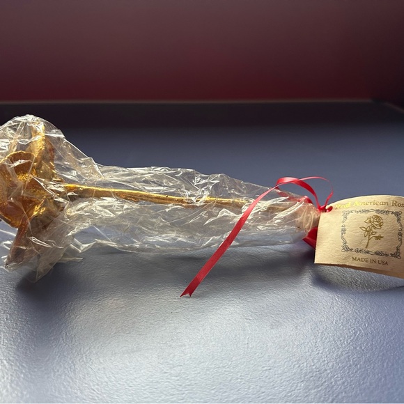 Vintage! 24K Gold Dipped, blooming Real American Rose with Original Tag - Picture 6 of 9